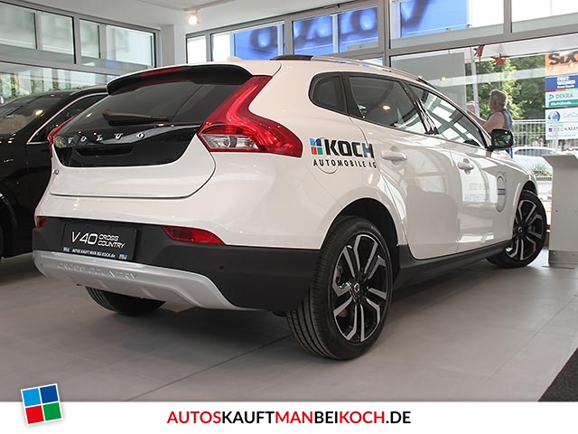 V40 Cross Country D2 Geartronic Momentum / Foto 2