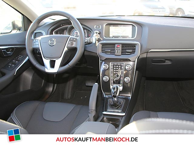V40 D3 Geartronic Momentum / Foto 5
