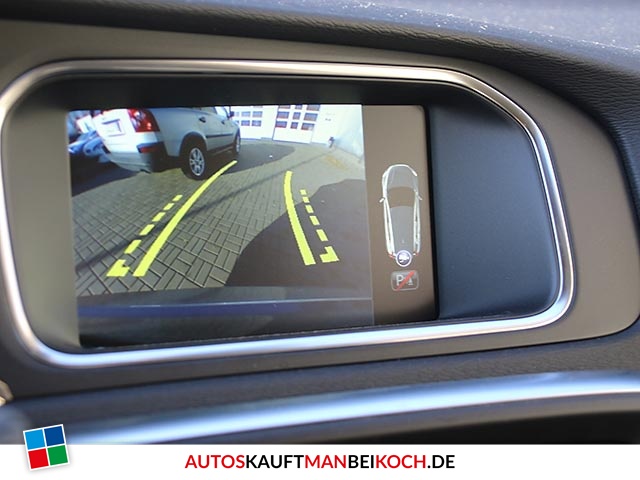 V40 D3 Geartronic Momentum / Foto 9