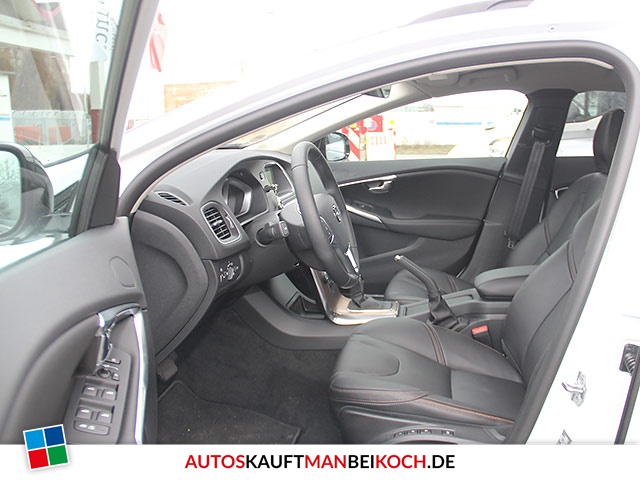 V40 Cross Country D3 Geartronic Summum / Foto 3