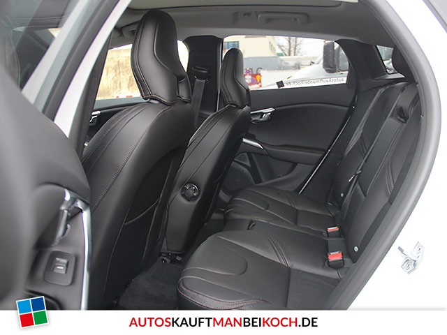 V40 Cross Country D3 Geartronic Summum / Foto 4