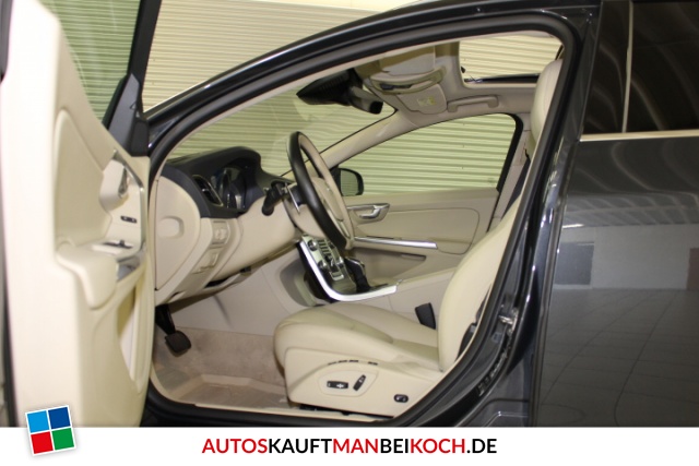 V60 D5 Summum Aut. GSD Fahrer-Ass Stdhzg OnCall / Foto 3