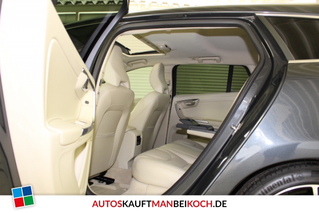 V60 D5 Summum Aut. GSD Fahrer-Ass Stdhzg OnCall / Foto 5