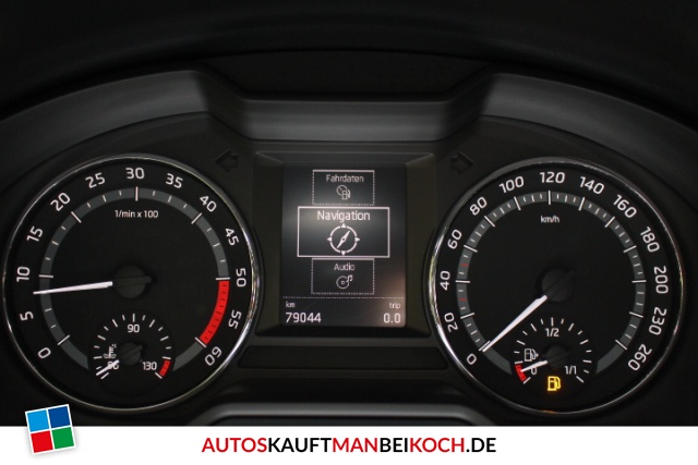Octavia Combi Scout Euro6 2.0 TDI 4x4 Navi SHZ top / Foto 7