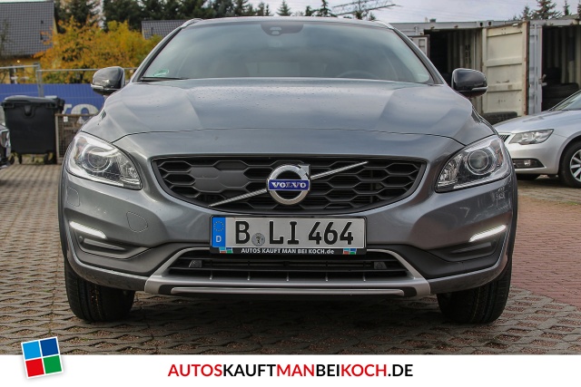 V60 Cross Country D3 Geartronic Momentum / Foto 2