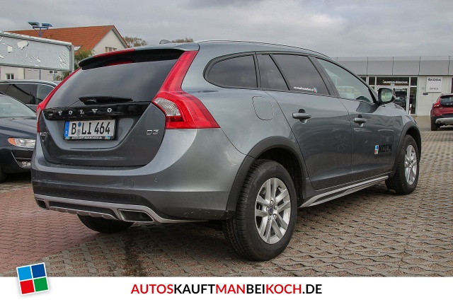 V60 Cross Country D3 Geartronic Momentum / Foto 3