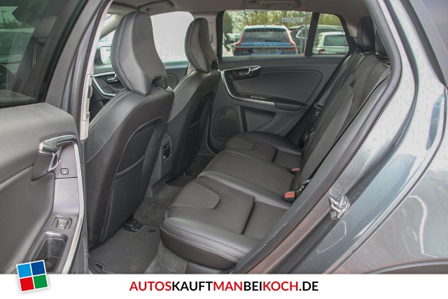 V60 Cross Country D3 Geartronic Momentum / Foto 6