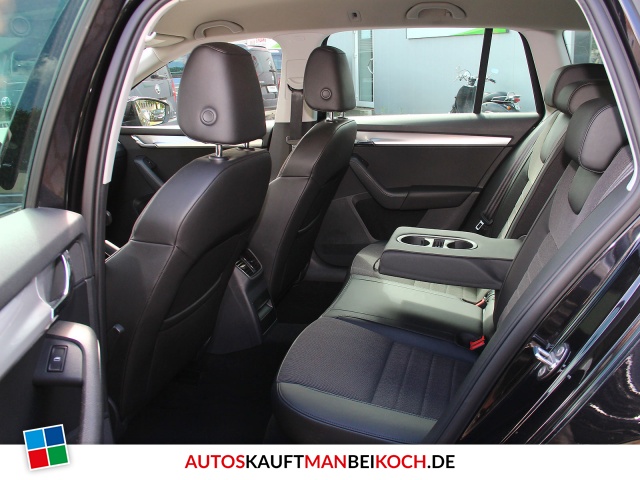 Octavia Combi III 2.0 TDI DSG Elegance 0,0% Fin / Foto 7
