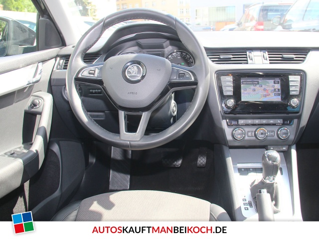 Octavia Combi III 2.0 TDI DSG Elegance 0,0% Fin / Foto 8