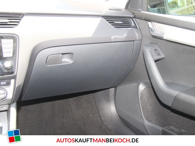 Octavia Combi III 2.0 TDI DSG Elegance 0,0% Fin / Foto 9