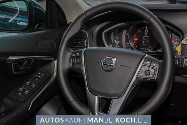 V40 D3 Inscription / Foto 9