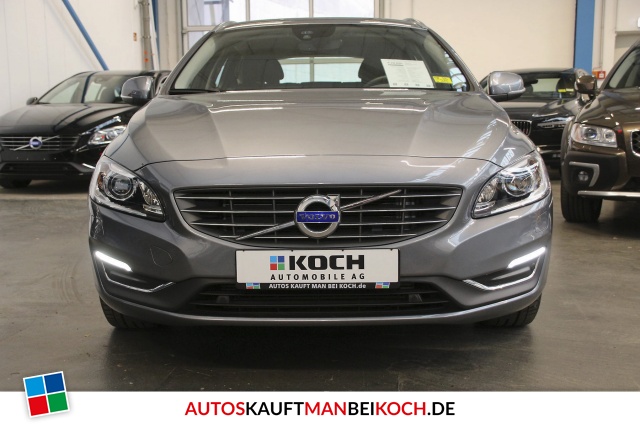 V60 D3 Geartronic Summum / Foto 2