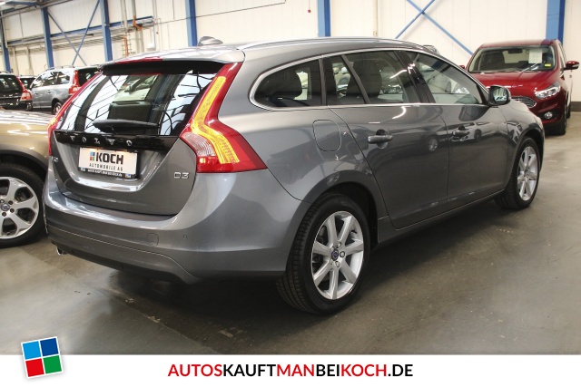 V60 D3 Geartronic Summum / Foto 3