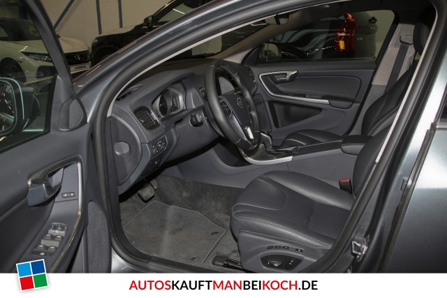 V60 D3 Geartronic Summum / Foto 5