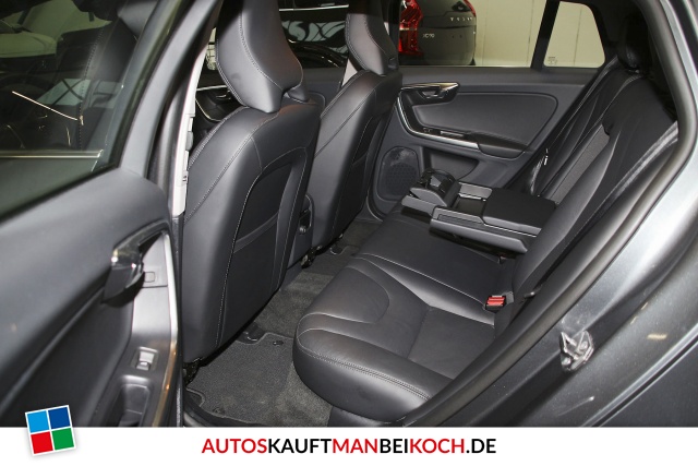 V60 D3 Geartronic Summum / Foto 7
