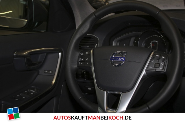 V60 D3 Geartronic Summum / Foto 9