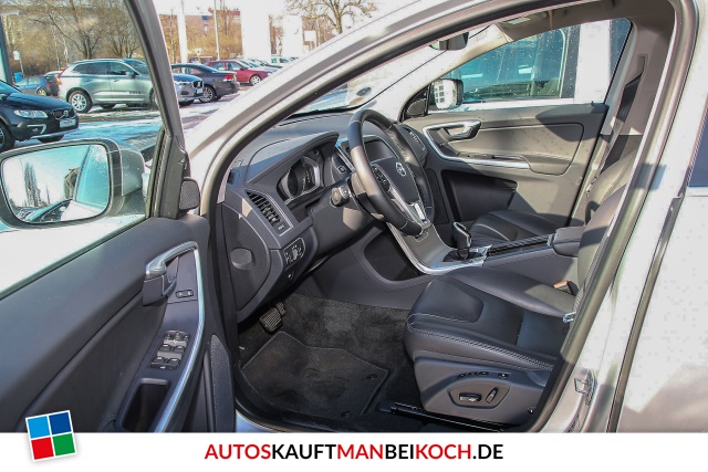 XC60 D5 AWD Geartronic Summum 18 Zoll SR/Leasing m / Foto 5
