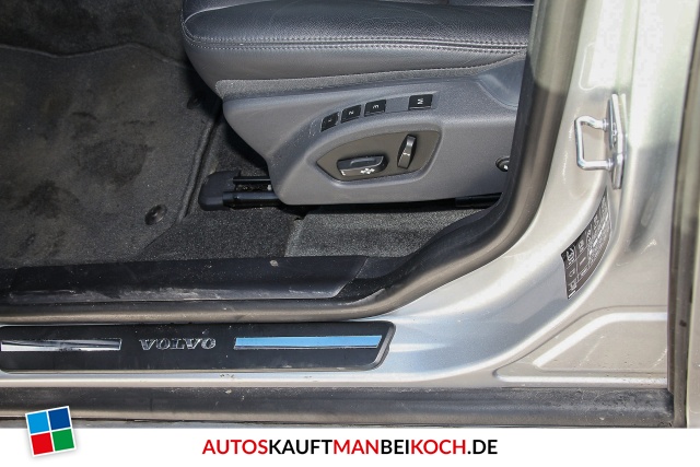XC60 D5 AWD Geartronic Summum 18 Zoll SR/Leasing m / Foto 6