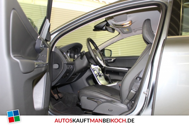 XC60 D3 Momentum Bi-Xenon Navi / Foto 3