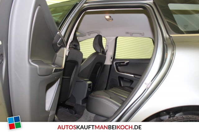 XC60 D3 Momentum Bi-Xenon Navi / Foto 4