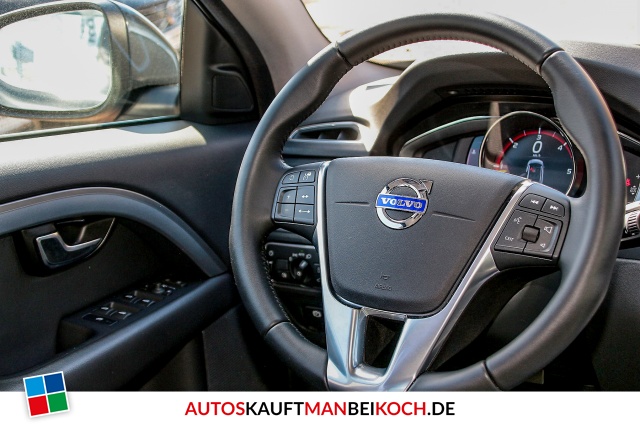 V70 D4 DPF Momentum SD Navi FahrerAss Standheiz / Foto 8