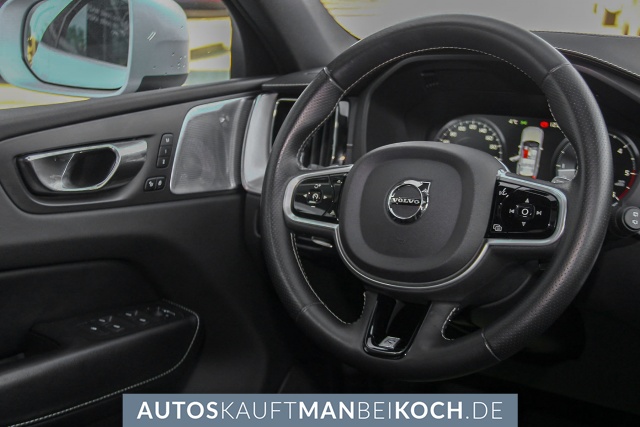 XC60 D4 AWD R-Design Leasing möglich / Foto 9