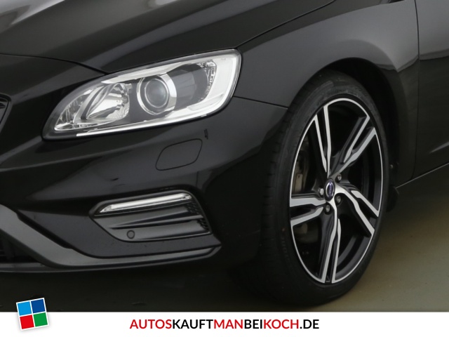 S60 T6 AWD R-Design Aut. FahrerAss StHzg On Call / Foto 3