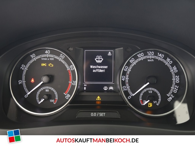 Rapid Spaceback 1.0 TSI Style Xenon Navi Pano / Foto 4