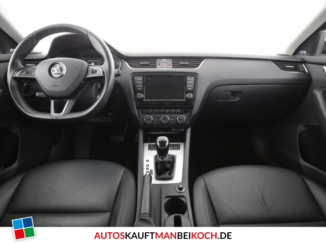 Octavia Combi III 2.0 TDI DSG PANO LEDER NAVI STDH / Foto 3
