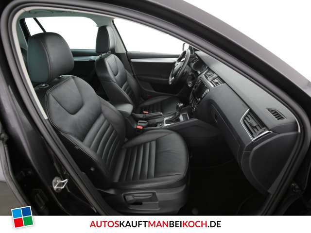 Octavia Combi III 2.0 TDI DSG PANO LEDER NAVI STDH / Foto 5