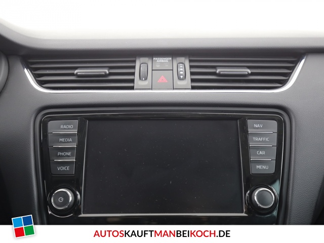 Octavia Combi III 2.0 TDI DSG PANO LEDER NAVI STDH / Foto 9