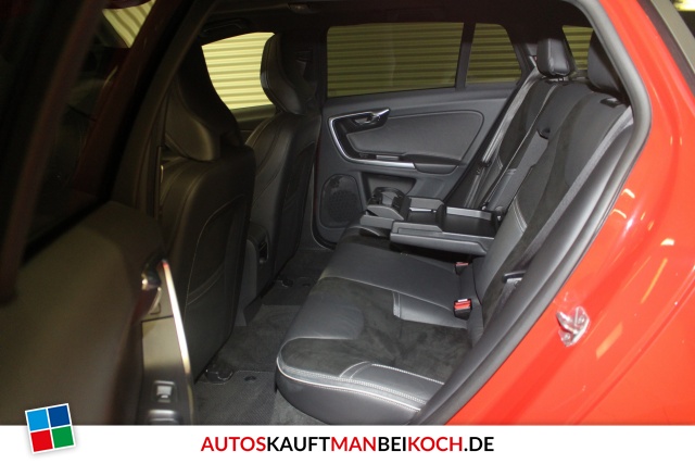 V60 T4 R-Design GSHD Navi Bi-Xenon PDC / Foto 4