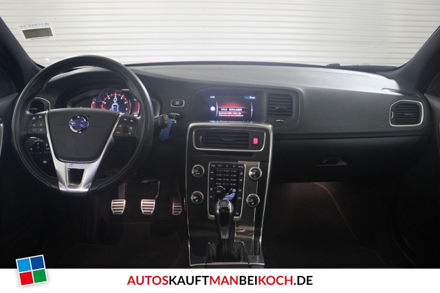 V60 T4 R-Design GSHD Navi Bi-Xenon PDC / Foto 5