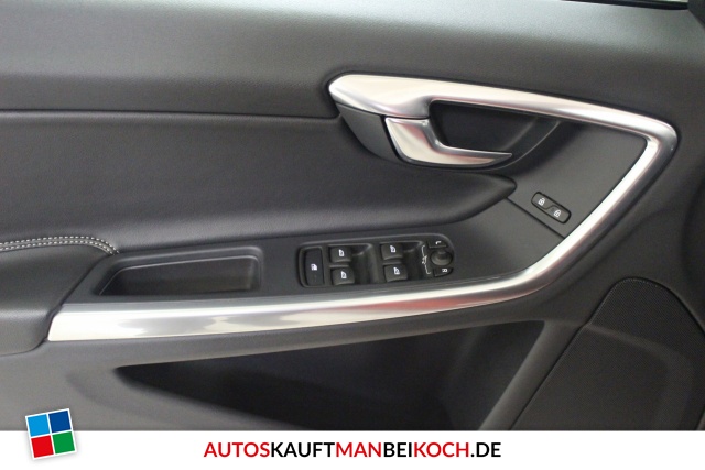 V60 T4 R-Design GSHD Navi Bi-Xenon PDC / Foto 8