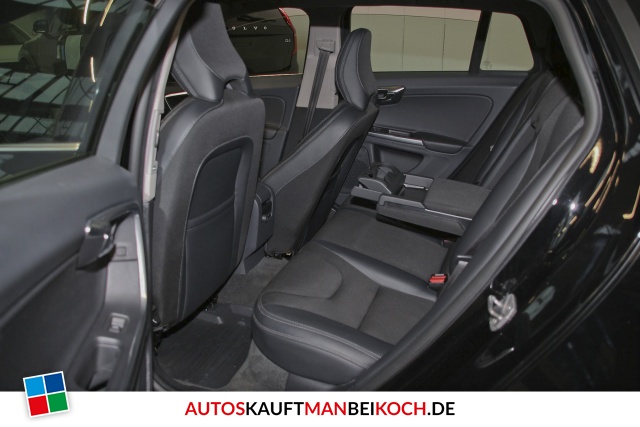 V60 T3 Momentum Navi Xenon Standheizung PDC SHZ / Foto 6