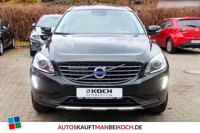 XC60 D3 Summum FahrerAss Stdhzg Four-C OnCall SD / Foto 2
