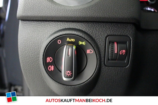 Tiguan 2.0 TDI 150PS Euro6 Navi Xenon SHZ PanoDach / Foto 9