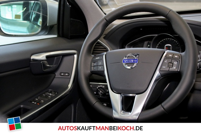 XC60 D4 Momentum / Foto 9