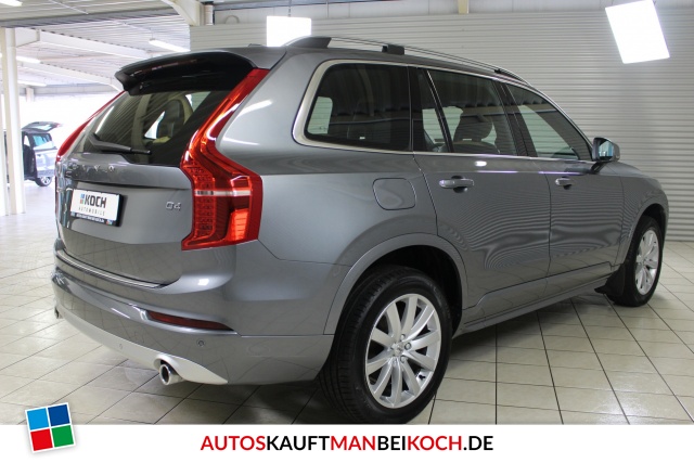 XC90 D4 2WD Momentum 7-sitzer PilotAssist Stdhzg / Foto 3