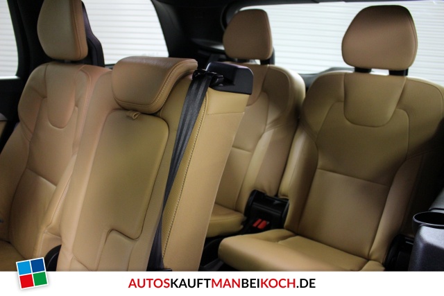 XC90 D4 2WD Momentum 7-sitzer PilotAssist Stdhzg / Foto 7