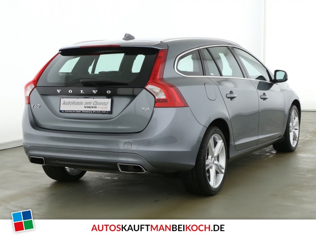 V60 T4 Summum Aut. ACC Kamera Navi Xenon Standhzg / Foto 2