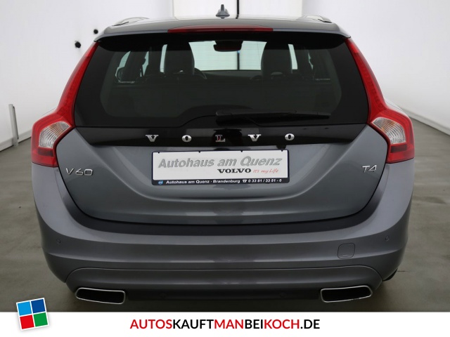 V60 T4 Summum Aut. ACC Kamera Navi Xenon Standhzg / Foto 5