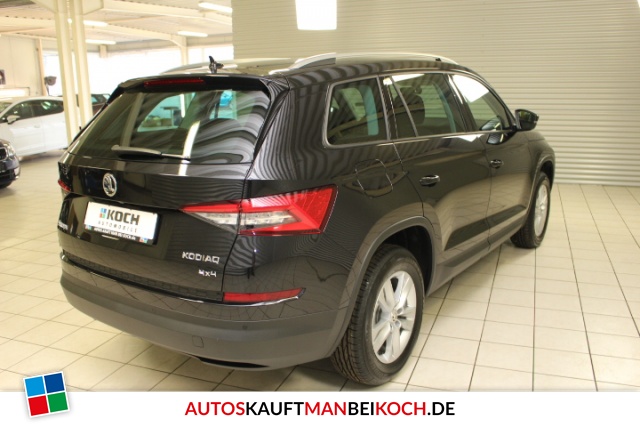 Kodiaq 2.0 TSI DSG 4x4 Voll LED Navi SHZ PDC AHK / Foto 2