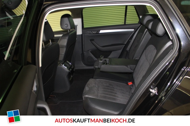 Superb Combi III 2.0 TSI DSG 4x4 Style Alcantara N / Foto 7