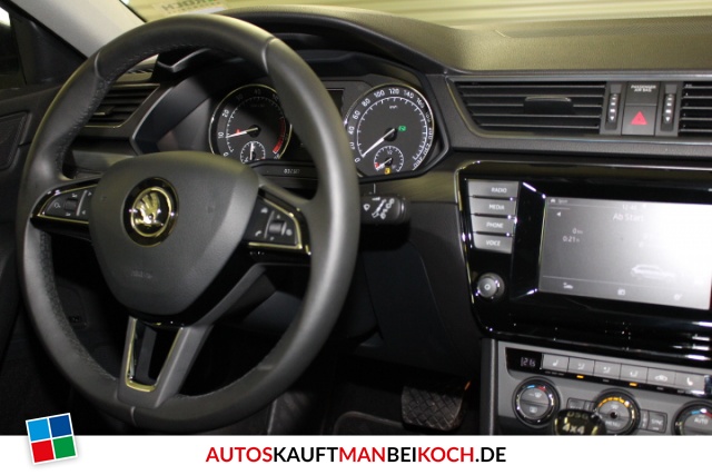 Superb Combi III 2.0 TSI DSG 4x4 Style Alcantara N / Foto 9