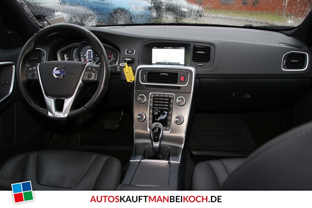 V60 CC T5 Summum Aut. FahrerAss OnCall StHzg SD / Foto 8