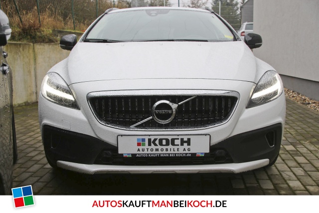 V40 CC T4 AWD Momentum Aut. Navi LED Digit Instr / Foto 2