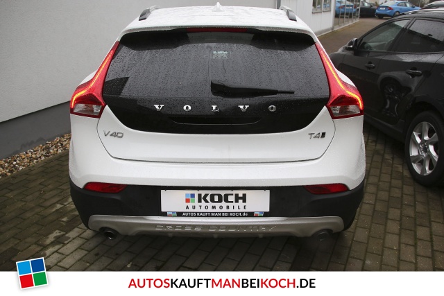 V40 CC T4 AWD Momentum Aut. Navi LED Digit Instr / Foto 4