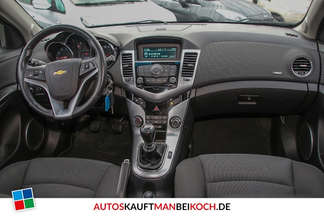 Cruze 1.8 LTZ Klimaauto. WR Einparkhilfe Tempomat / Foto 7