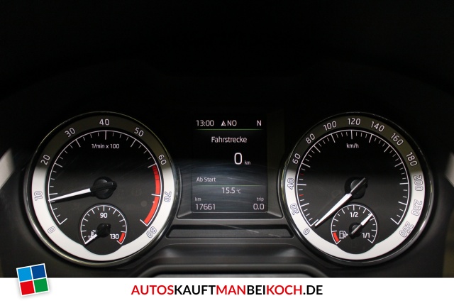 Octavia Combi Facelift 1.4 TSI DSG Style Navi PDC / Foto 9